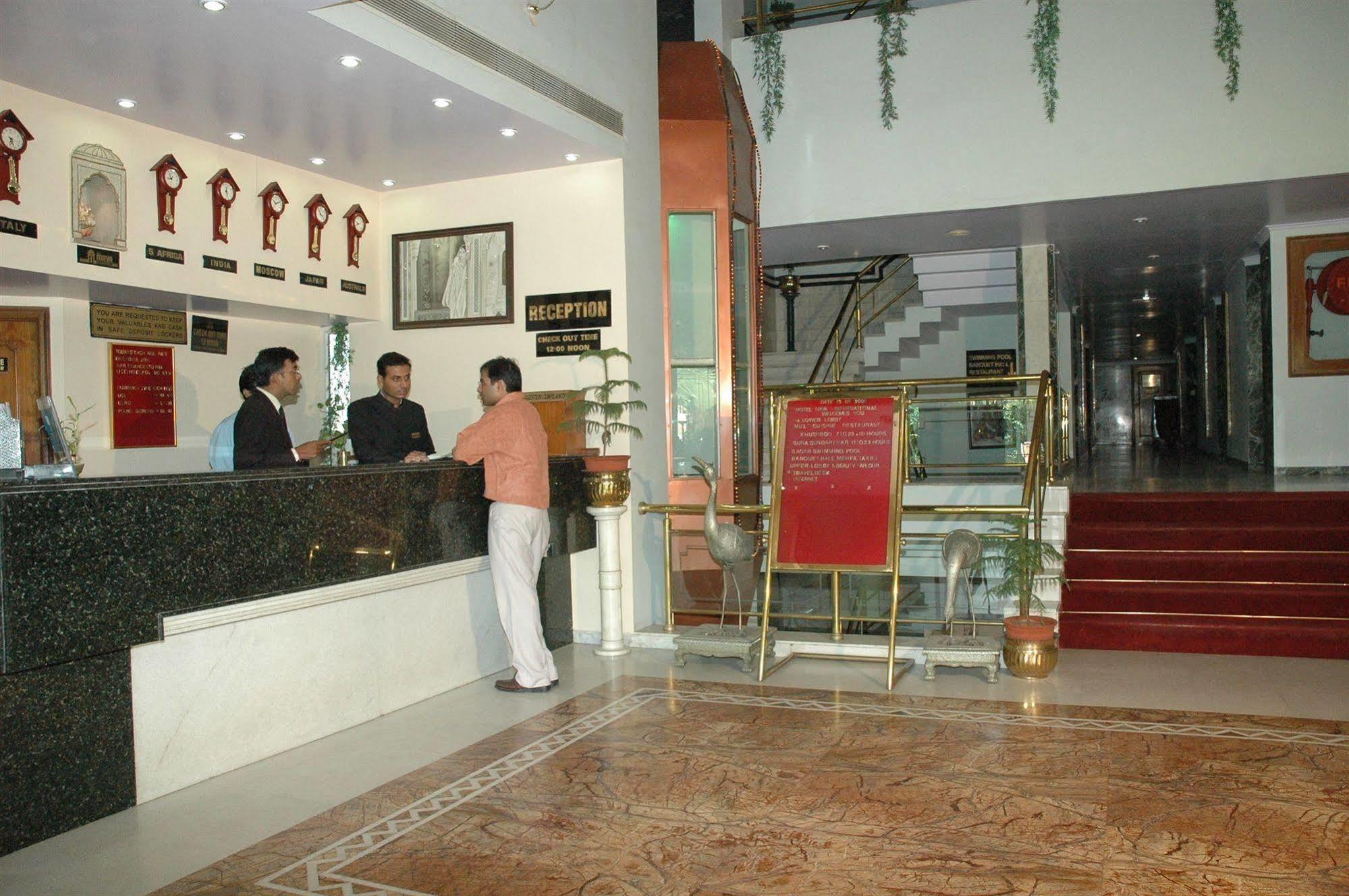 ג'איפור Oyo 18814 Hotel Maya International מראה חיצוני תמונה