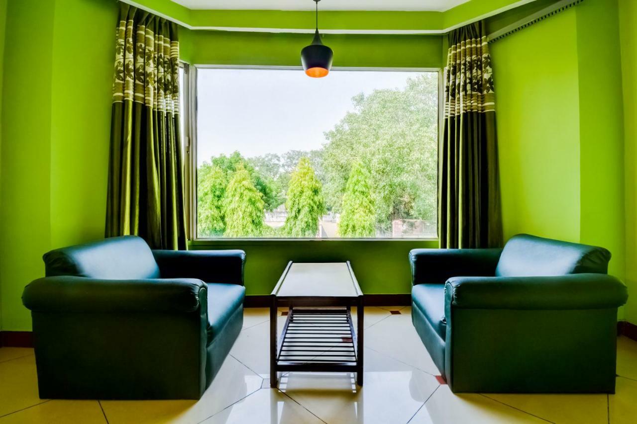 ג'איפור Oyo 18814 Hotel Maya International מראה חיצוני תמונה